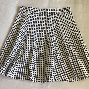 Black and White Flare Checkered Skirt